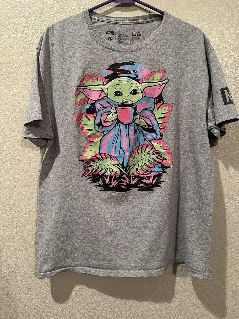 Neff Star Wars Disney Baby Grogu Mandalorian Graffiti Art Graphic Tee Sz L